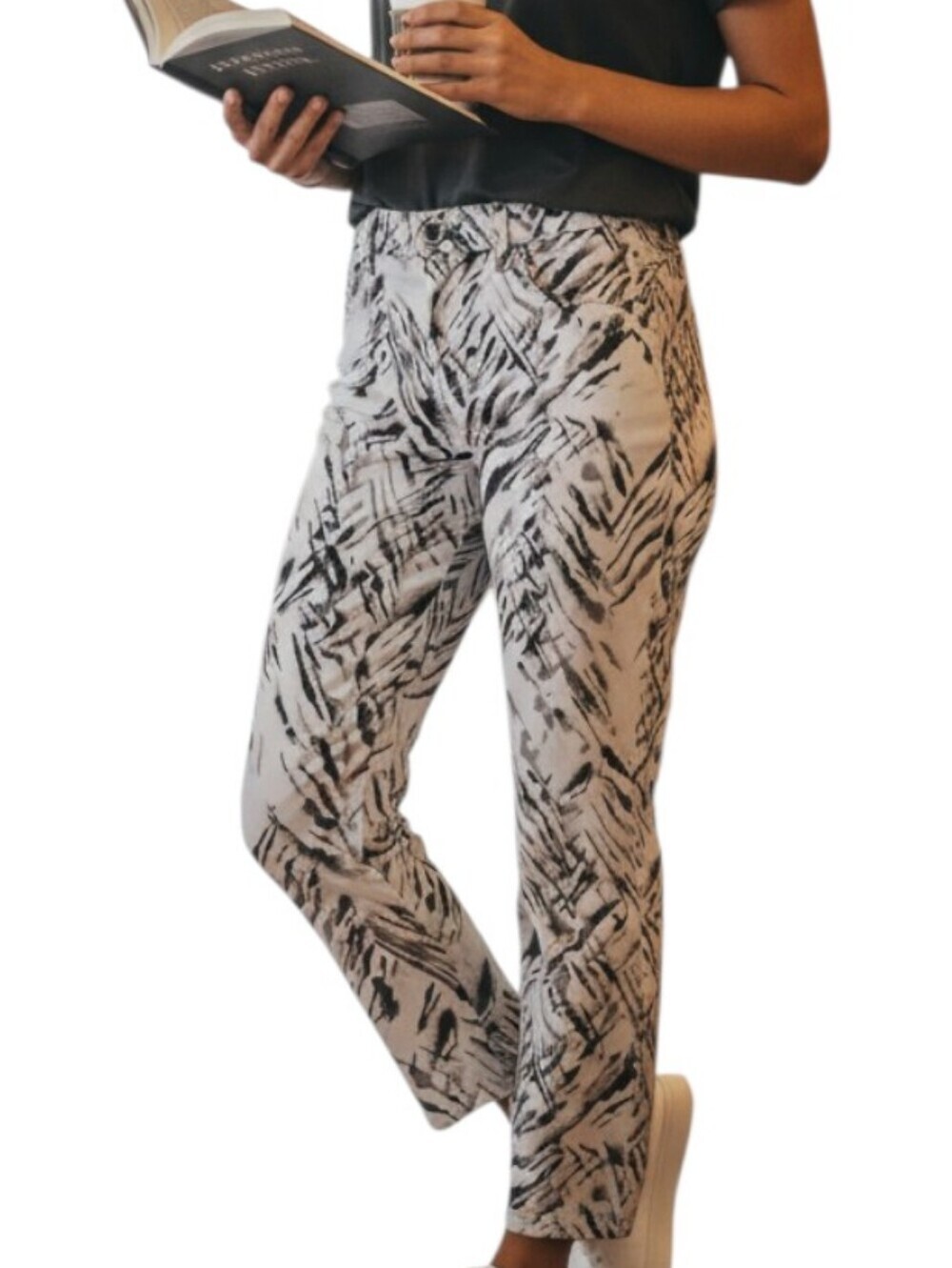 Hue -NWOT Multi Colored Denim Jeans,Geometric Print,5 Style Pockets,Button & Zip